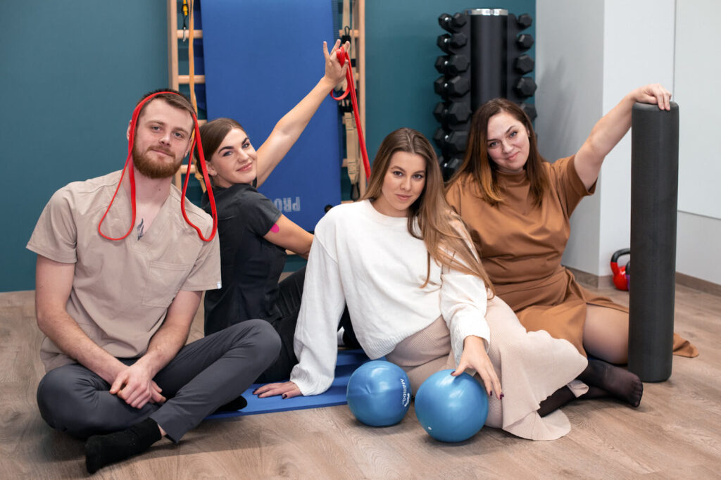 sakalo studija komanda